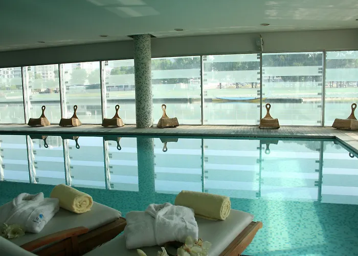 Szálloda Melia Ria Aveiro