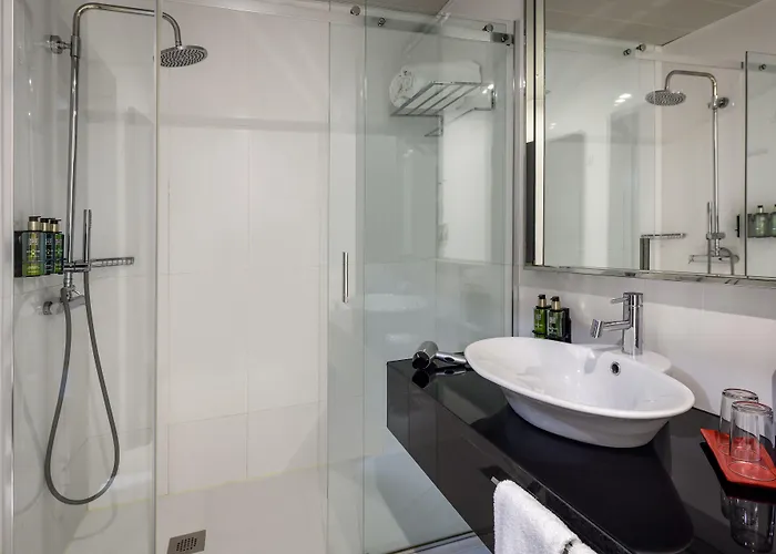 Szálloda Melia Ria Aveiro